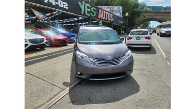 2015 Toyota Sienna XLE 7-Passenger AWD   - Photo 2 - Elmhurst, NY 11373
