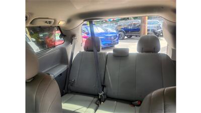 2015 Toyota Sienna XLE 7-Passenger AWD   - Photo 27 - Elmhurst, NY 11373