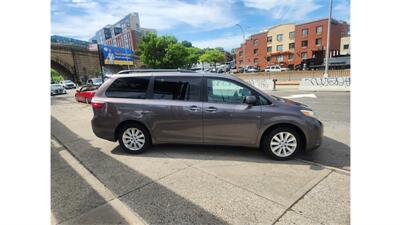 2015 Toyota Sienna XLE 7-Passenger AWD   - Photo 3 - Elmhurst, NY 11373