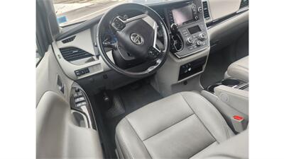 2019 Toyota Sienna XLE 8-Passenger   - Photo 9 - Elmhurst, NY 11373