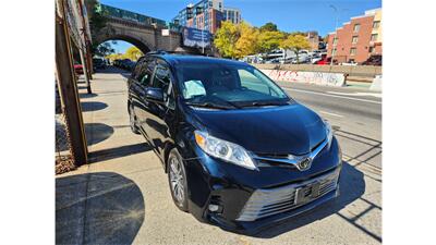 2019 Toyota Sienna XLE 8-Passenger   - Photo 29 - Elmhurst, NY 11373