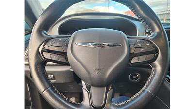 2019 Chrysler Pacifica Touring Plus   - Photo 21 - Elmhurst, NY 11373