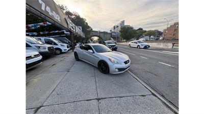 2011 Hyundai Genesis Coupe 3.8L R-Spec - Photo 18 - Elmhurst, NY 11373