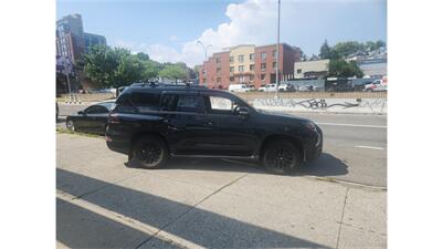 2023 Lexus GX 460   - Photo 2 - Elmhurst, NY 11373