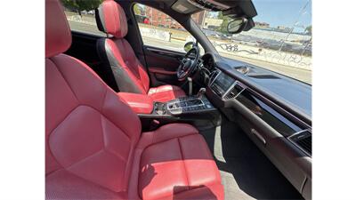 2017 Porsche Macan GTS  Red Seats - Photo 28 - Elmhurst, NY 11373