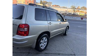 2003 Toyota Highlander - Photo 5 - Elmhurst, NY 11373