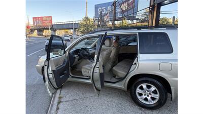 2003 Toyota Highlander - Photo 6 - Elmhurst, NY 11373