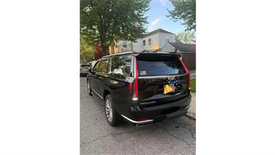 2023 Cadillac Escalade ESV Premium Luxury - Photo 2 - Elmhurst, NY 11373