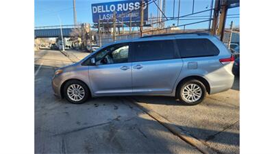 2012 Toyota Sienna XLE 8-Passenger   - Photo 2 - Elmhurst, NY 11373