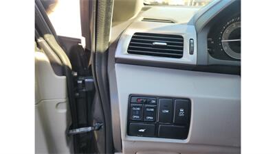 2017 Honda Odyssey EX-L   - Photo 17 - Elmhurst, NY 11373