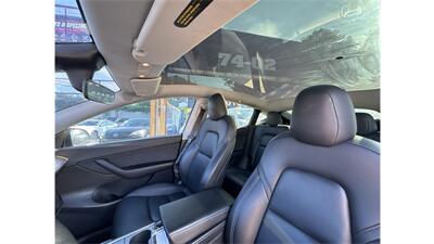 2022 Tesla Model Y Long Range - Photo 13 - Elmhurst, NY 11373