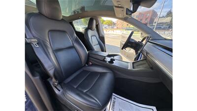 2022 Tesla Model Y Long Range - Photo 26 - Elmhurst, NY 11373