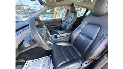 2022 Tesla Model Y Long Range - Photo 12 - Elmhurst, NY 11373