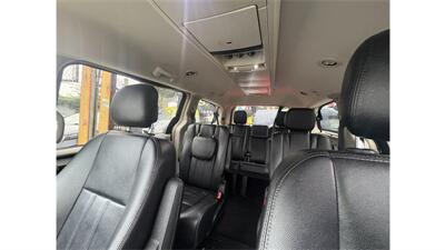 2016 Chrysler Town & Country Touring - Photo 14 - Elmhurst, NY 11373