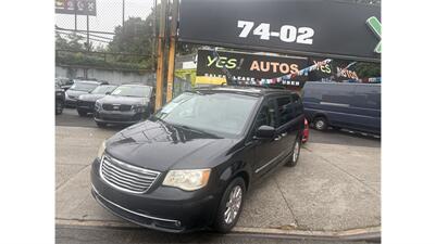 2016 Chrysler Town & Country Touring - Photo 3 - Elmhurst, NY 11373