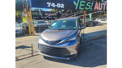 2022 Toyota Sienna LE 8-Passenger   - Photo 3 - Elmhurst, NY 11373