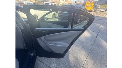 2006 Volkswagen Passat Value Edition   - Photo 10 - Elmhurst, NY 11373