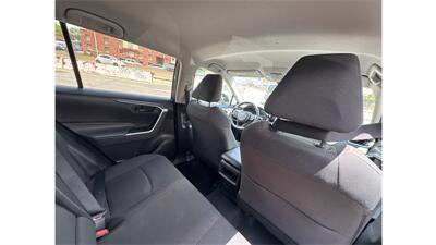 2021 Toyota RAV4 LE - Photo 26 - Elmhurst, NY 11373
