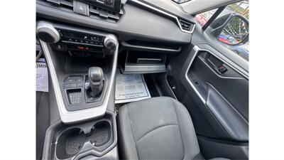 2021 Toyota RAV4 LE - Photo 18 - Elmhurst, NY 11373