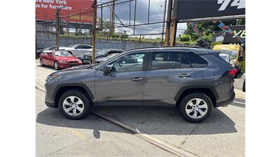 2021 Toyota RAV4 LE - Photo 4 - Elmhurst, NY 11373