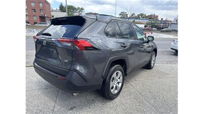 2021 Toyota RAV4 LE - Photo 9 - Elmhurst, NY 11373