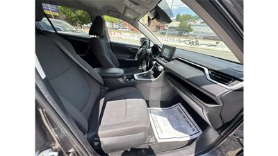 2021 Toyota RAV4 LE - Photo 29 - Elmhurst, NY 11373