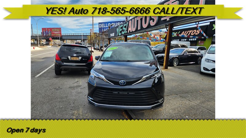 2023 Toyota Sienna XLE 7-Passenger  