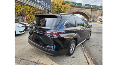 2023 Toyota Sienna XLE 7-Passenger   - Photo 3 - Elmhurst, NY 11373