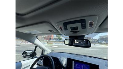 2025 Toyota Sienna LE AWD  Sunroof - Photo 12 - Elmhurst, NY 11373