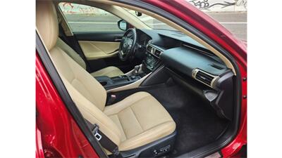 2014 Lexus IS 250   - Photo 11 - Elmhurst, NY 11373