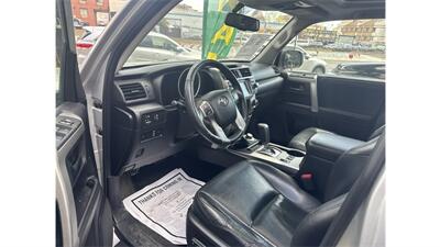 2011 Toyota 4Runner Limited   - Photo 12 - Elmhurst, NY 11373