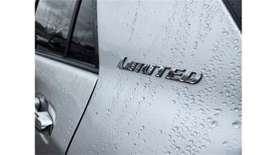 2011 Toyota 4Runner Limited   - Photo 10 - Elmhurst, NY 11373