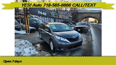 2014 Toyota Sienna LE 7-Passenger  AWD - Photo 1 - Elmhurst, NY 11373