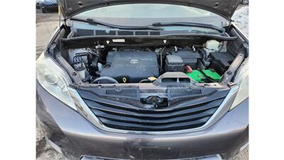 2014 Toyota Sienna LE 7-Passenger  AWD - Photo 15 - Elmhurst, NY 11373