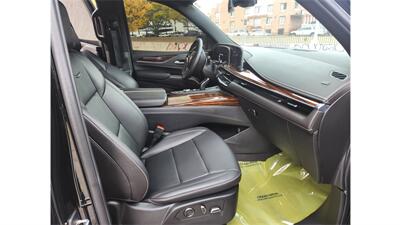 2024 Cadillac Escalade ESV Luxury  Premium Luxury - Photo 8 - Elmhurst, NY 11373