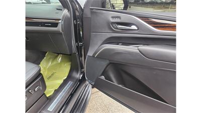 2024 Cadillac Escalade ESV Luxury  Premium Luxury - Photo 21 - Elmhurst, NY 11373