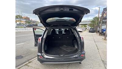 2017 Toyota RAV4 XLE   - Photo 18 - Elmhurst, NY 11373