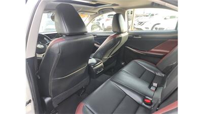 2018 Lexus IS 300   - Photo 11 - Elmhurst, NY 11373