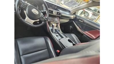 2018 Lexus IS 300   - Photo 12 - Elmhurst, NY 11373