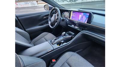 2024 Toyota Crown XLE   - Photo 13 - Elmhurst, NY 11373