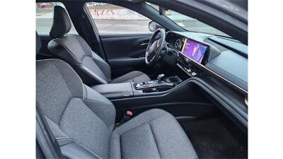 2024 Toyota Crown XLE   - Photo 11 - Elmhurst, NY 11373