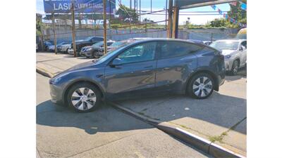 2023 Tesla Model Y   - Photo 2 - Elmhurst, NY 11373