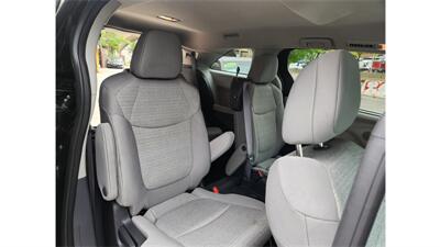 2022 Toyota Sienna LE 8-Passenger - Photo 21 - Elmhurst, NY 11373
