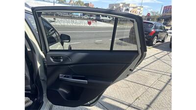 2016 Subaru Crosstrek 2.0i Limited   - Photo 11 - Elmhurst, NY 11373