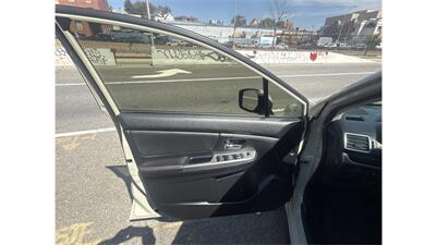 2016 Subaru Crosstrek 2.0i Limited   - Photo 9 - Elmhurst, NY 11373