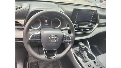 2021 Toyota Highlander L - Photo 24 - Elmhurst, NY 11373
