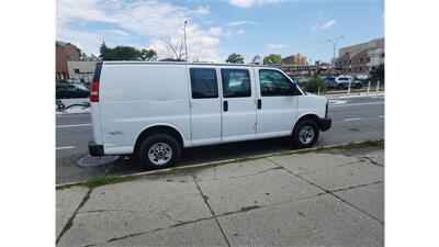 2013 GMC Savana 2500   - Photo 8 - Elmhurst, NY 11373