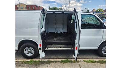 2013 GMC Savana 2500   - Photo 9 - Elmhurst, NY 11373