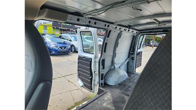 2013 GMC Savana 2500   - Photo 18 - Elmhurst, NY 11373