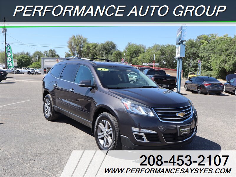 2017 Chevrolet Traverse LT  